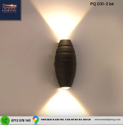 Black Croissant  Wall Light Warm White